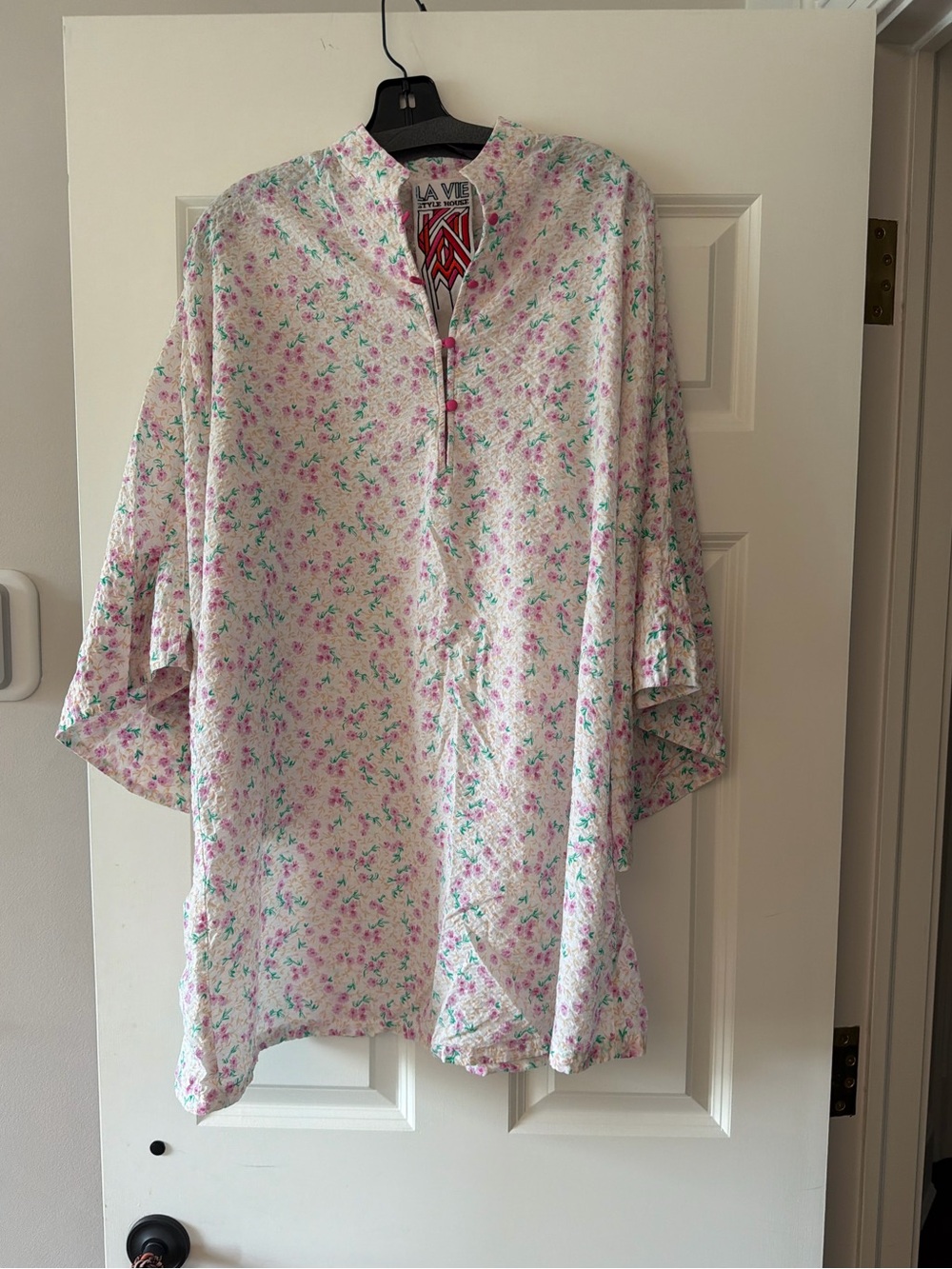 NWOT La Vie Style House floral bell sleeved mini dress - Picture 5 of 10